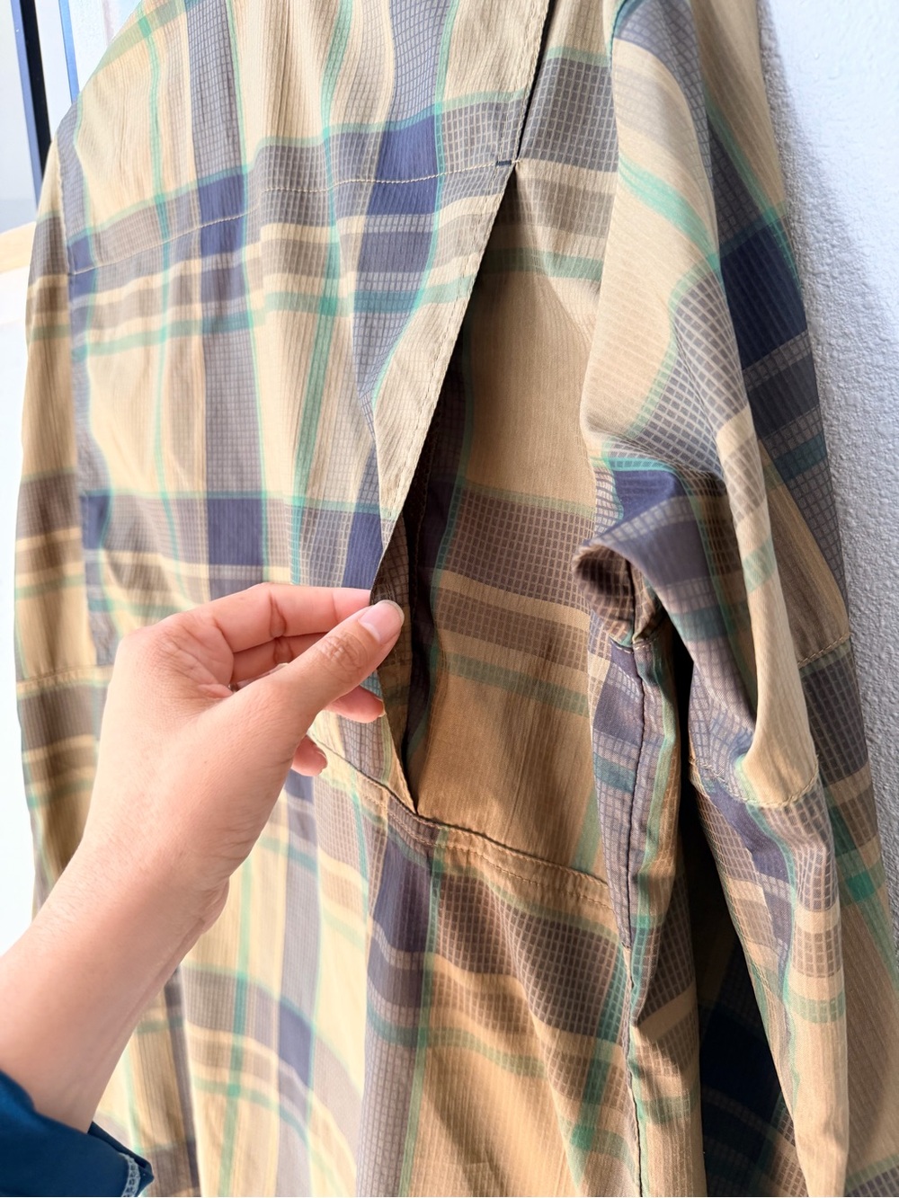 Columbia Silver Ridge Lite Plaid Long Sleeve Hiking Shirt Mens Size Medium M - Picture 7 of 9
